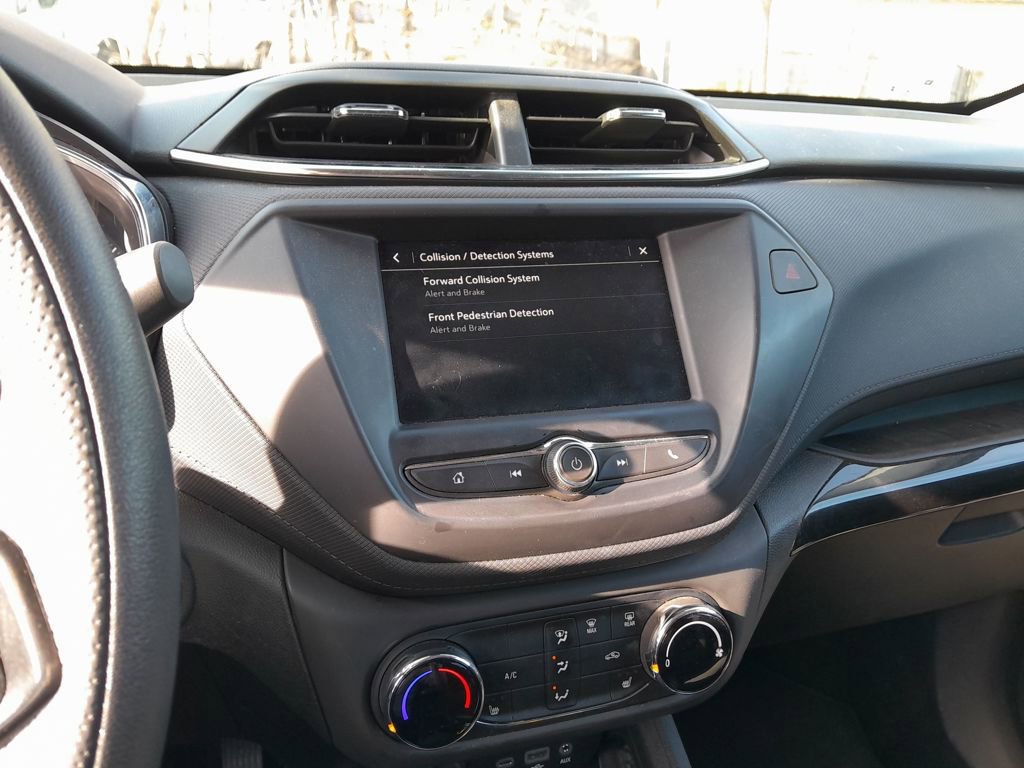 Used 2022 Chevrolet TrailBlazer LT image 23