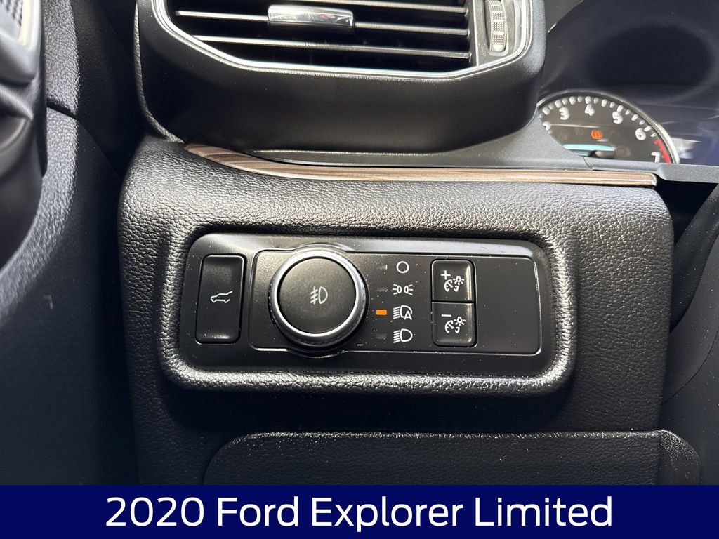 Used 2020 Ford Explorer Limited w/ Class III Trailer Tow Package image 27
