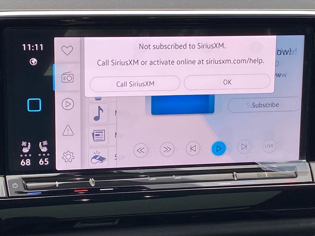 Certified 2024 Volkswagen Atlas Cross Sport SE w/ Panoramic Sunroof Package FWD image 10