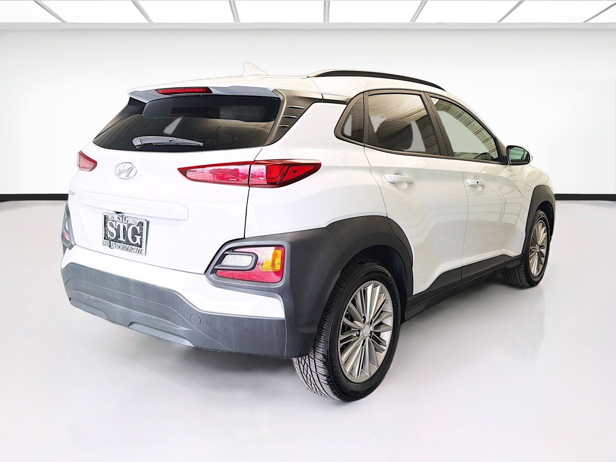 Used 2019 Hyundai Kona SEL w/ SEL Tech Package 02 FWD image 4