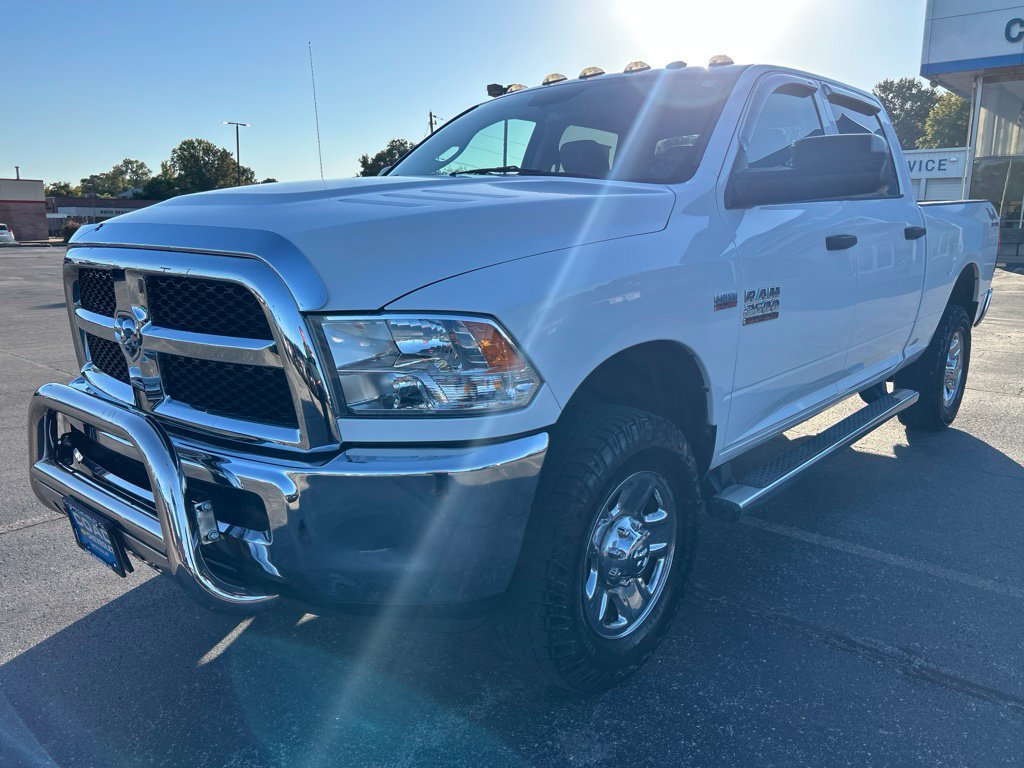 Used 2016 RAM 2500 Tradesman w/ Chrome Appearance Group AWD/4WD image 7