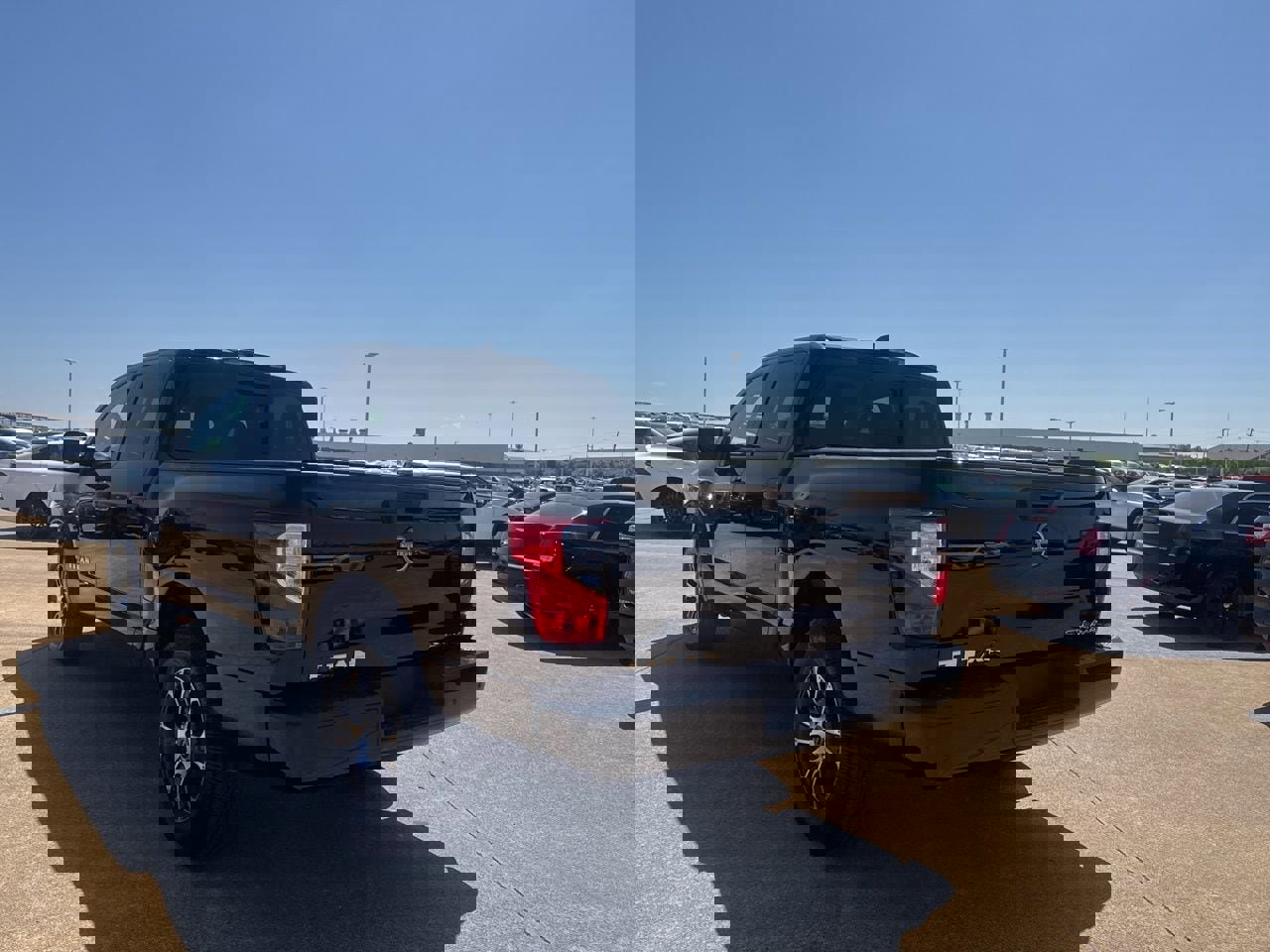 Certified 2024 Nissan Titan SV image 16