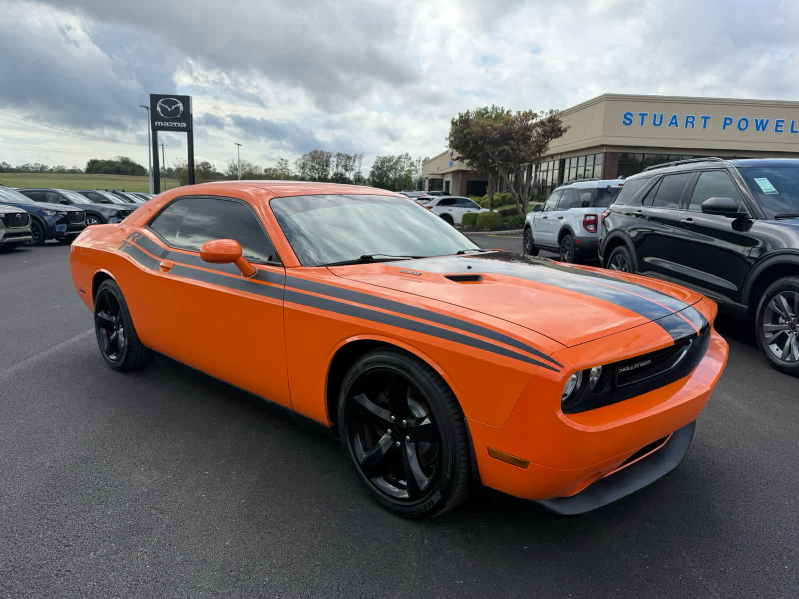 Used 2014 Dodge Challenger R/T w/ Blacktop Package RWD image 1