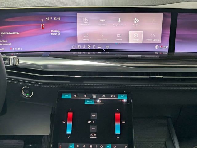 Used 2026 Cadillac Escalade Luxury image 13