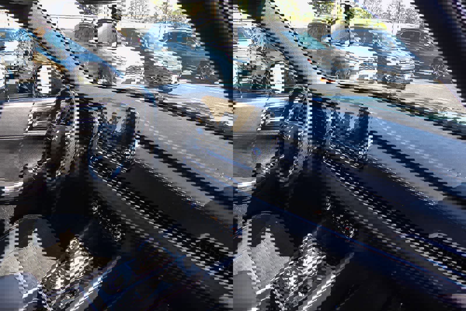 Used 2023 Mitsubishi Outlander SE image 23