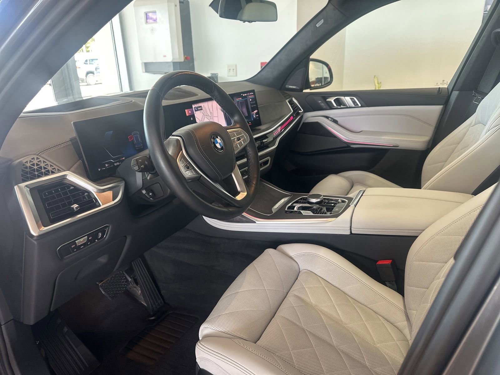 Certified 2023 BMW X7 xDrive40i w/ Premium Package image 52