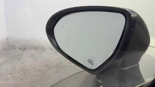 Used 2024 Toyota GR86 RWD image 11