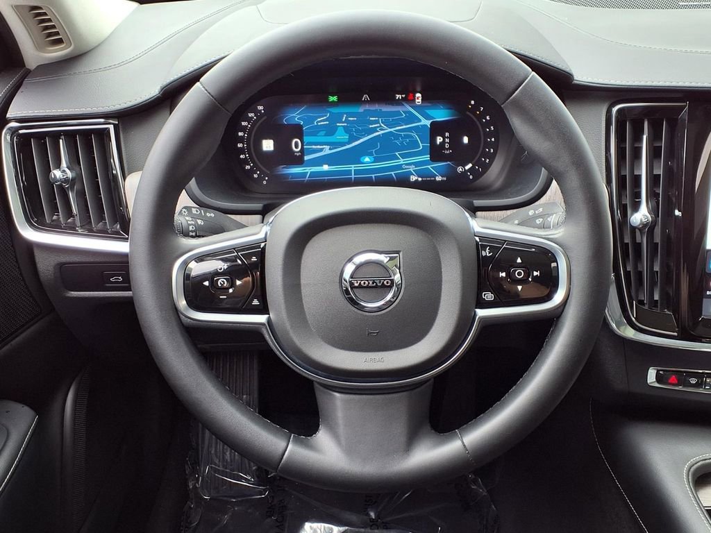 Used 2023 Volvo S90 B6 Ultimate w/ Protection Package Premier image 13