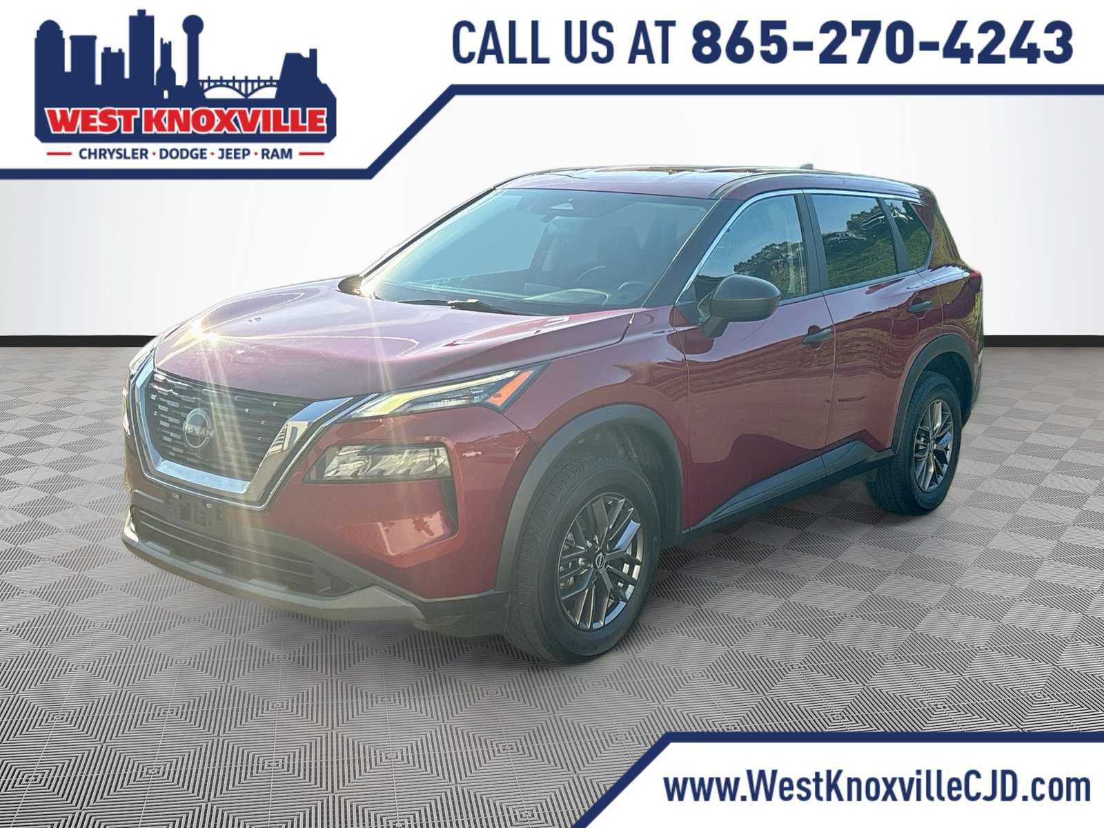 Used 2023 Nissan Rogue S AWD/4WD image 1
