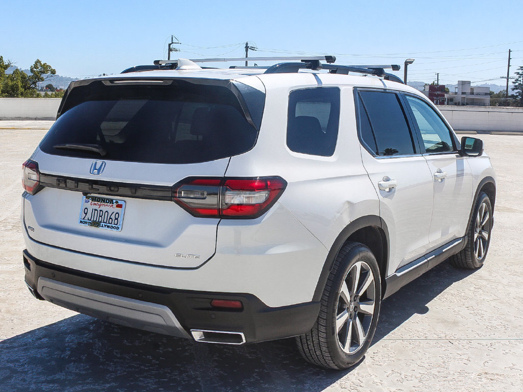 Certified 2023 Honda Pilot Elite image 6