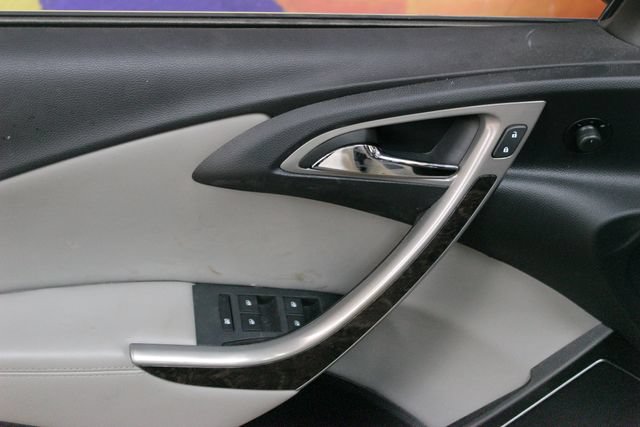 Used 2017 Buick Verano Convenience FWD image 13