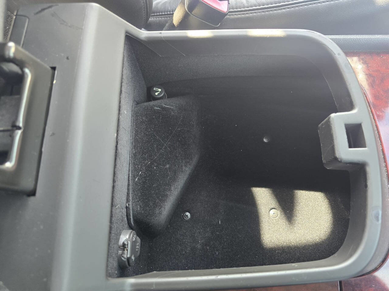 Used 2008 Cadillac Escalade EXT image 33