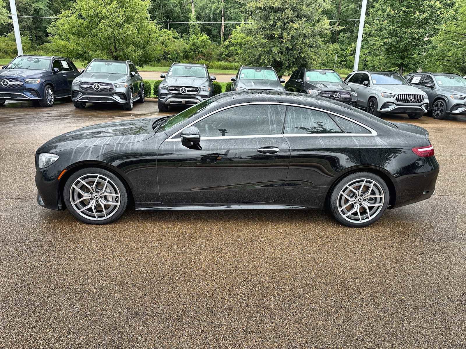 Used 2023 Mercedes-Benz E 450 Coupe image 5