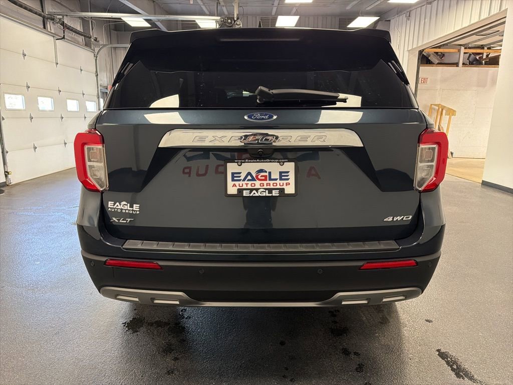 Used 2023 Ford Explorer XLT w/ Equipment Group 202A image 8