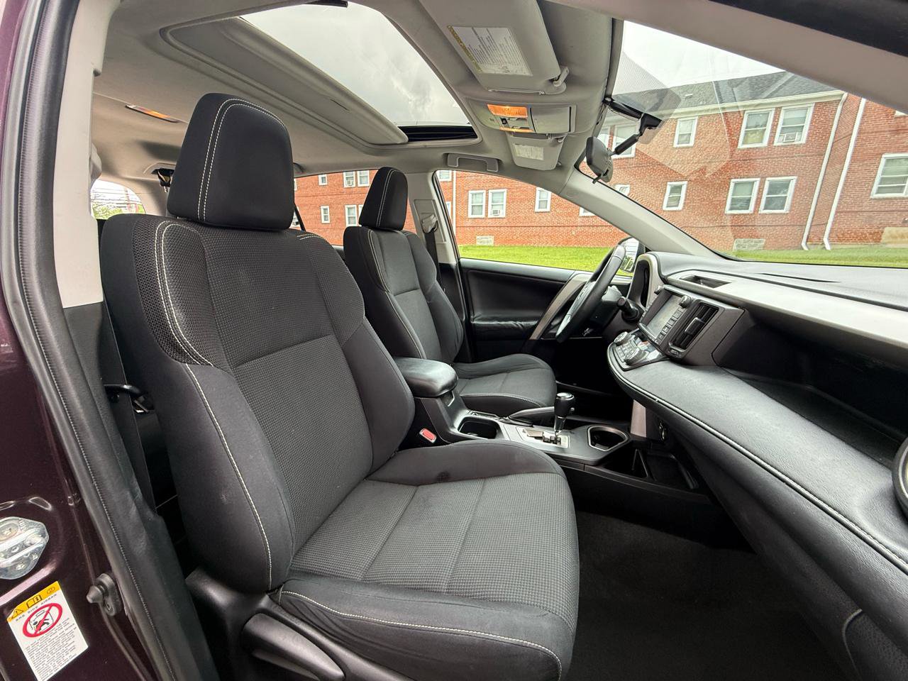 Used 2016 Toyota RAV4 XLE AWD/4WD image 19