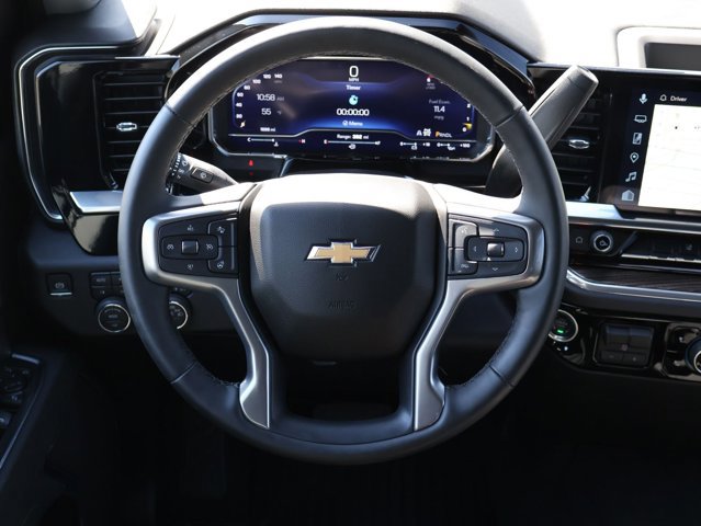 Used 2025 Chevrolet Silverado 2500 LT w/ Safety Package AWD/4WD image 13