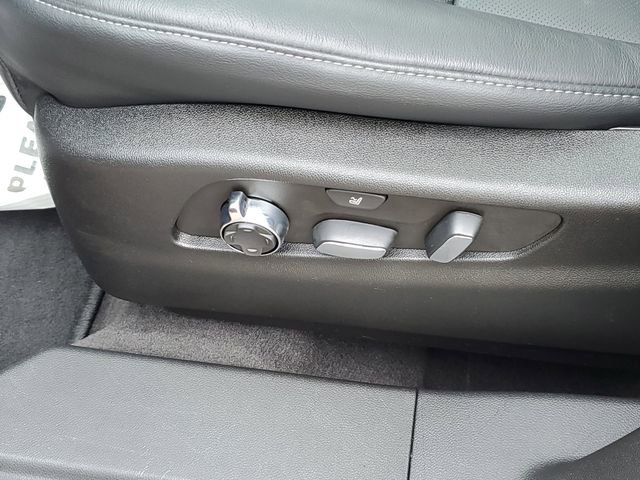 Certified 2023 Cadillac XT4 Premium Luxury image 7