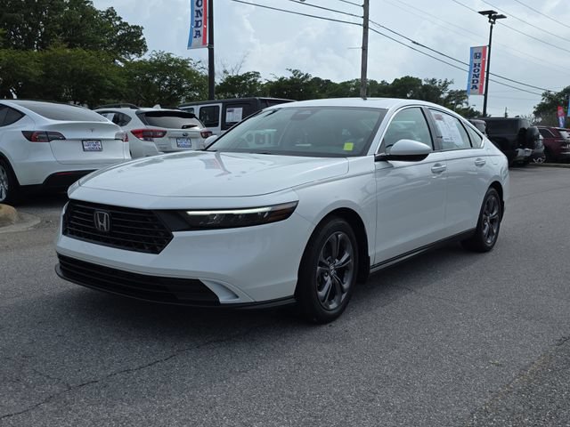 Used 2023 Honda Accord EX image 8