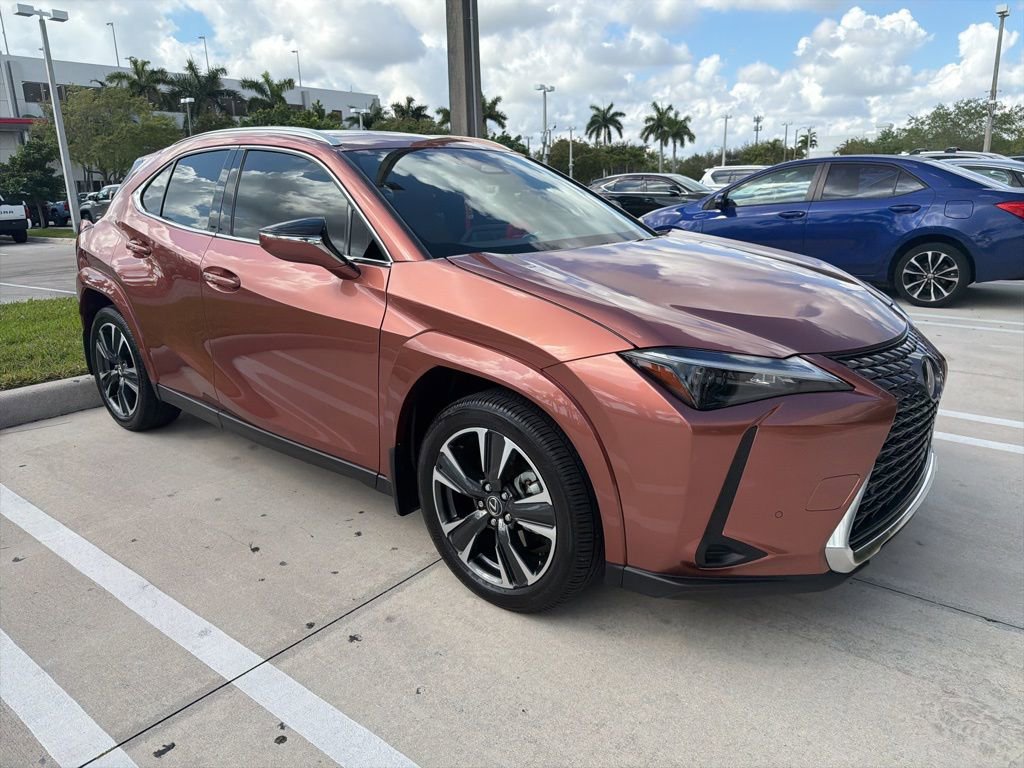 Used 2025 Lexus UX 300h UX 300h Premium w/ Accessory Package (Z2) image 9