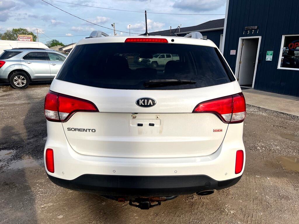 Used 2014 Kia Sorento LX image 4