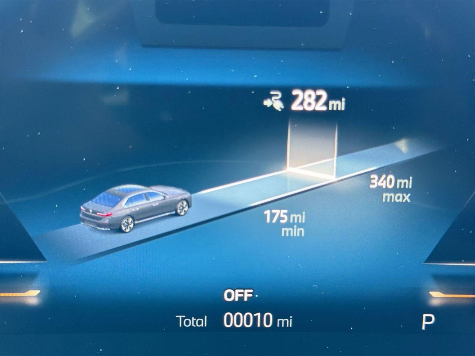 New 2026 BMW i7 xDrive60 w/ Executive Package AWD/4WD image 22