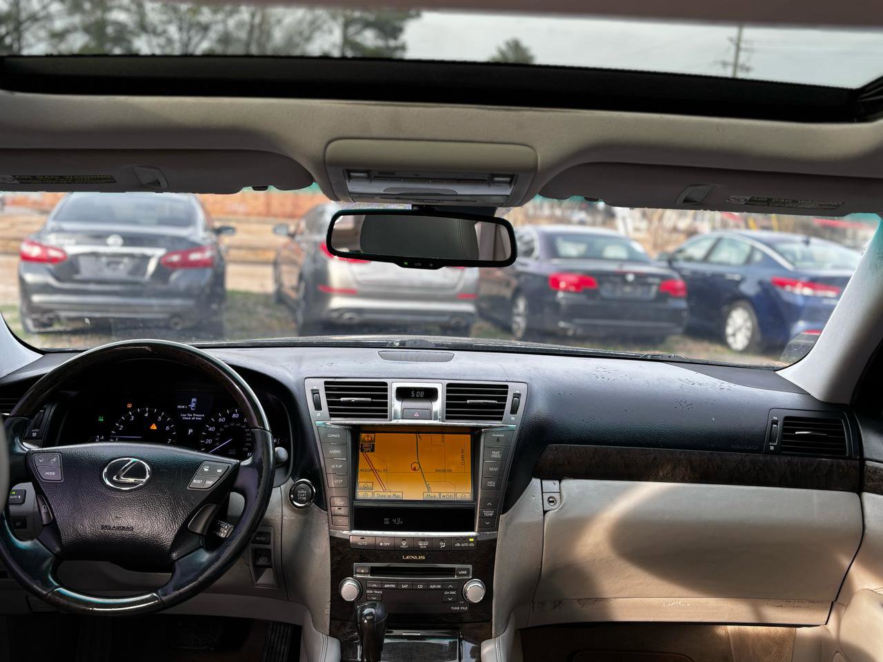 Used 2011 Lexus LS 460 Luxury w/ Comfort Pkg RWD image 7