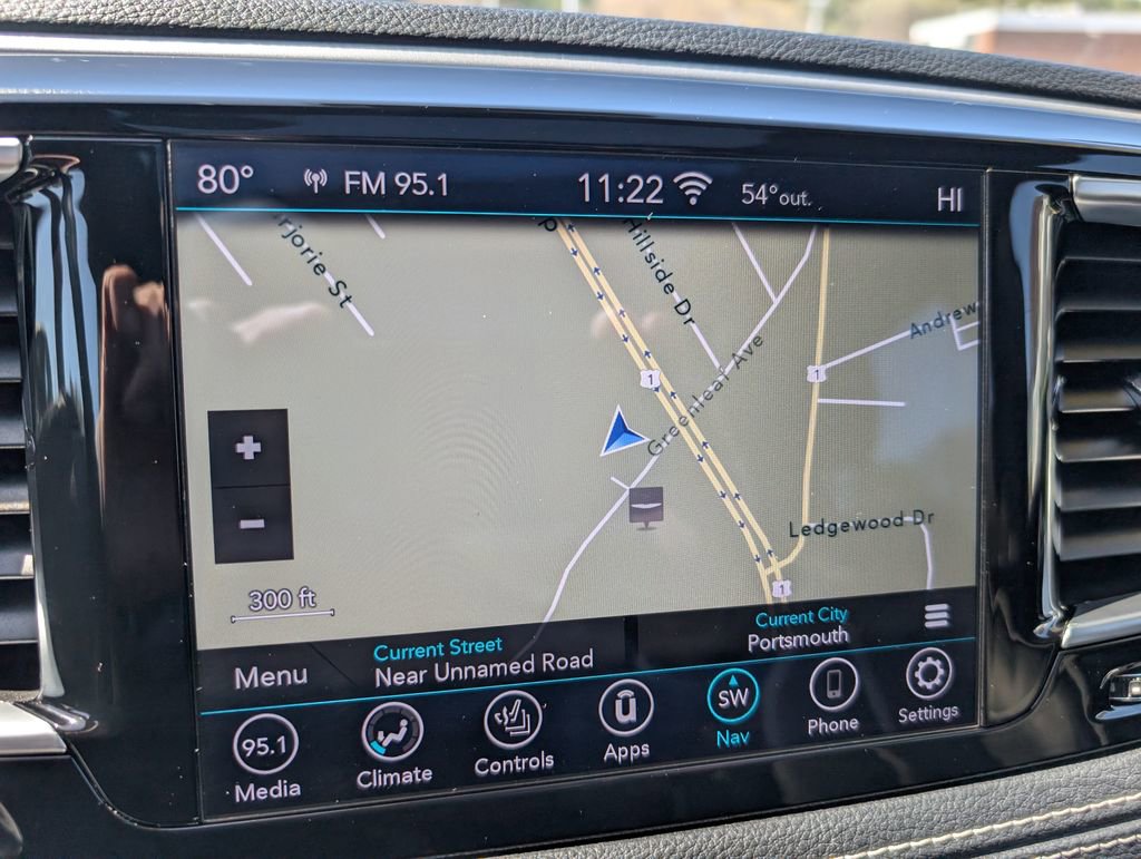 Used 2020 Chrysler Pacifica Limited w/ Advanced Safetytec Group FWD image 30