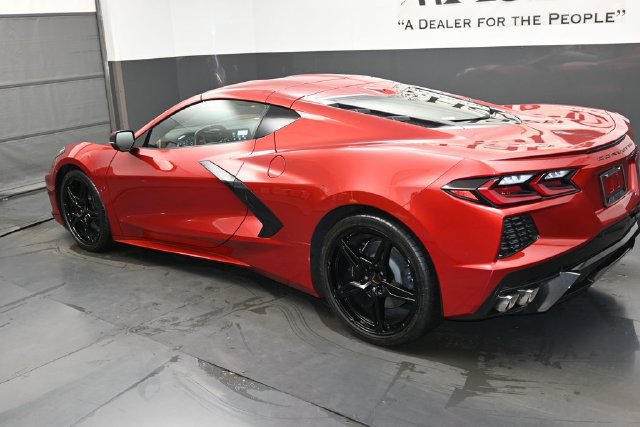 Used 2021 Chevrolet Corvette Stingray Preferred Cpe w/ 2LT RWD image 28
