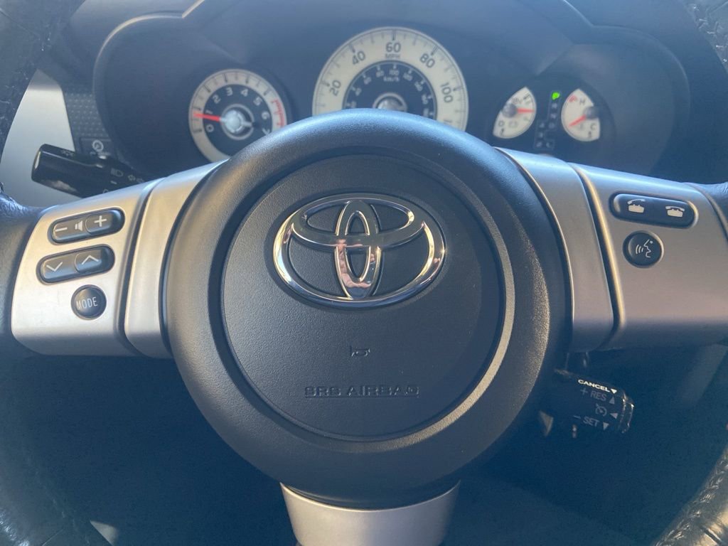 Used 2012 Toyota FJ Cruiser 4WD w/ Upgrade Pkg image 22
