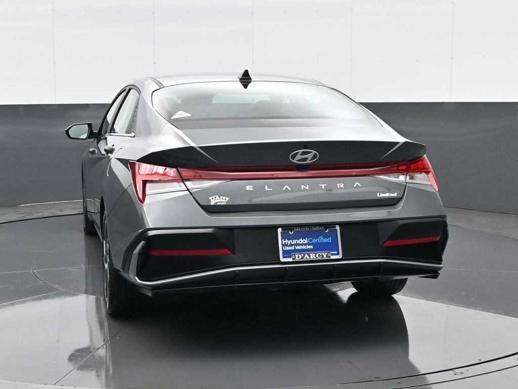 Certified 2025 Hyundai Elantra Limited w/ Cargo Package FWD image 6