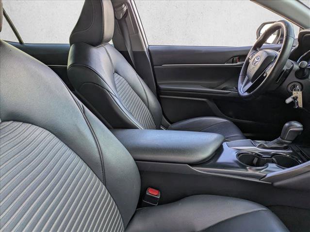 Used 2019 Toyota Camry SE image 19