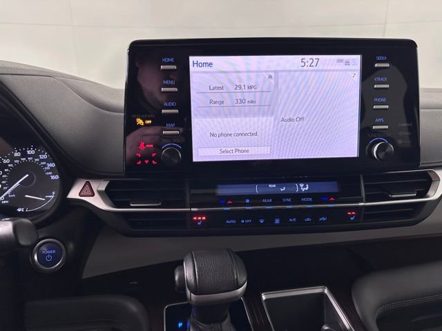 Used 2021 Toyota Sienna XLE image 30