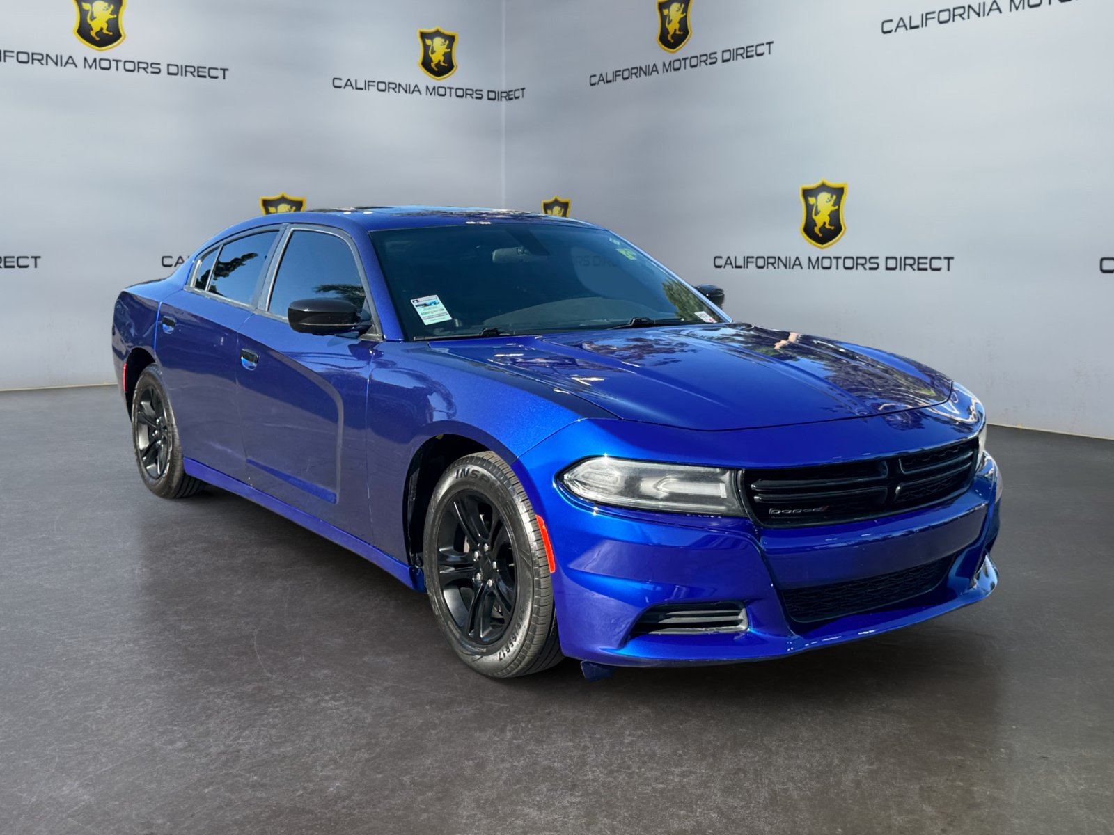 Used 2021 Dodge Charger SXT w/ Leather Interior Group RWD image 7