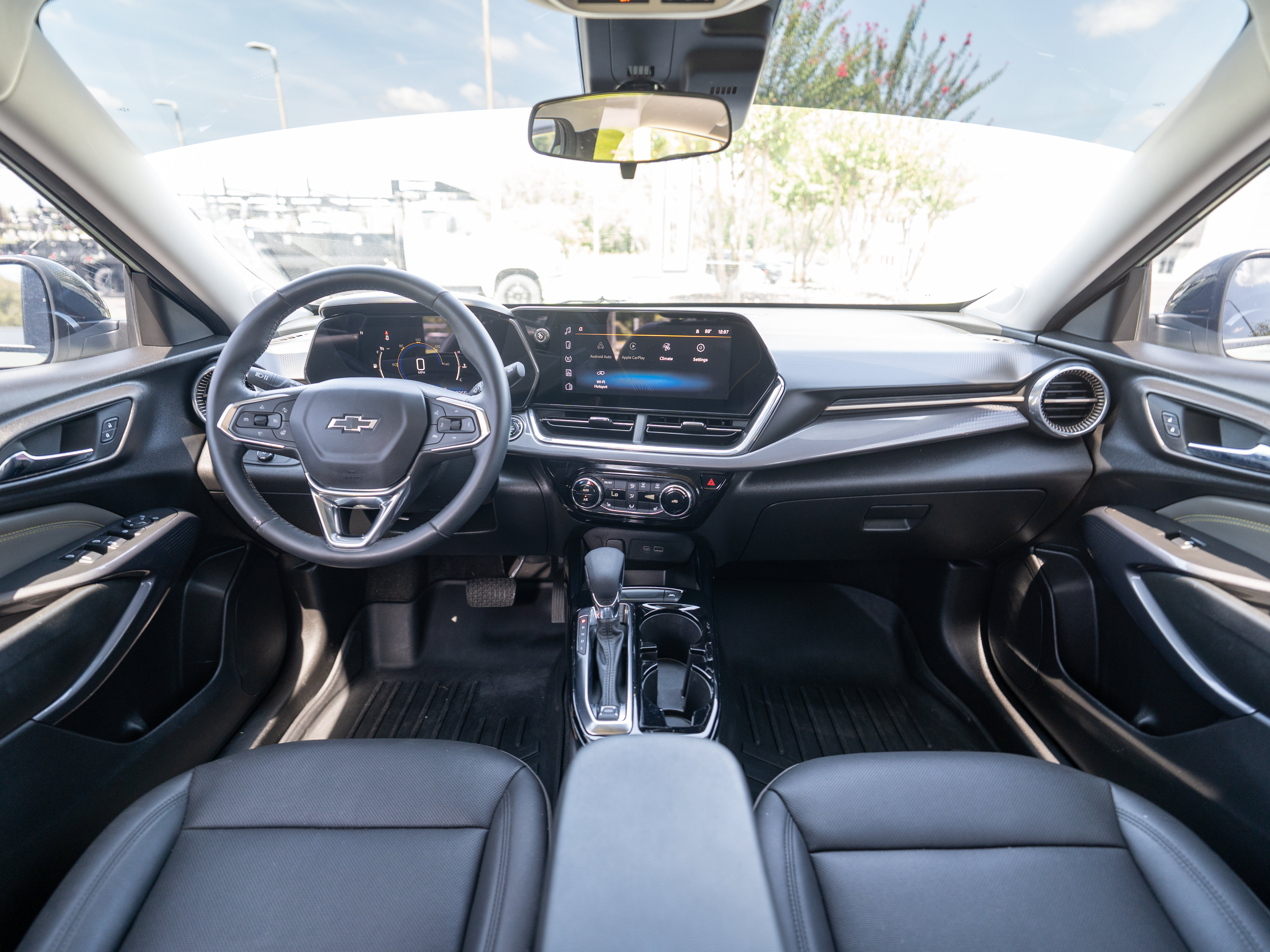 Used 2024 Chevrolet Trax ACTIV w/ Driver Confidence Package FWD image 13