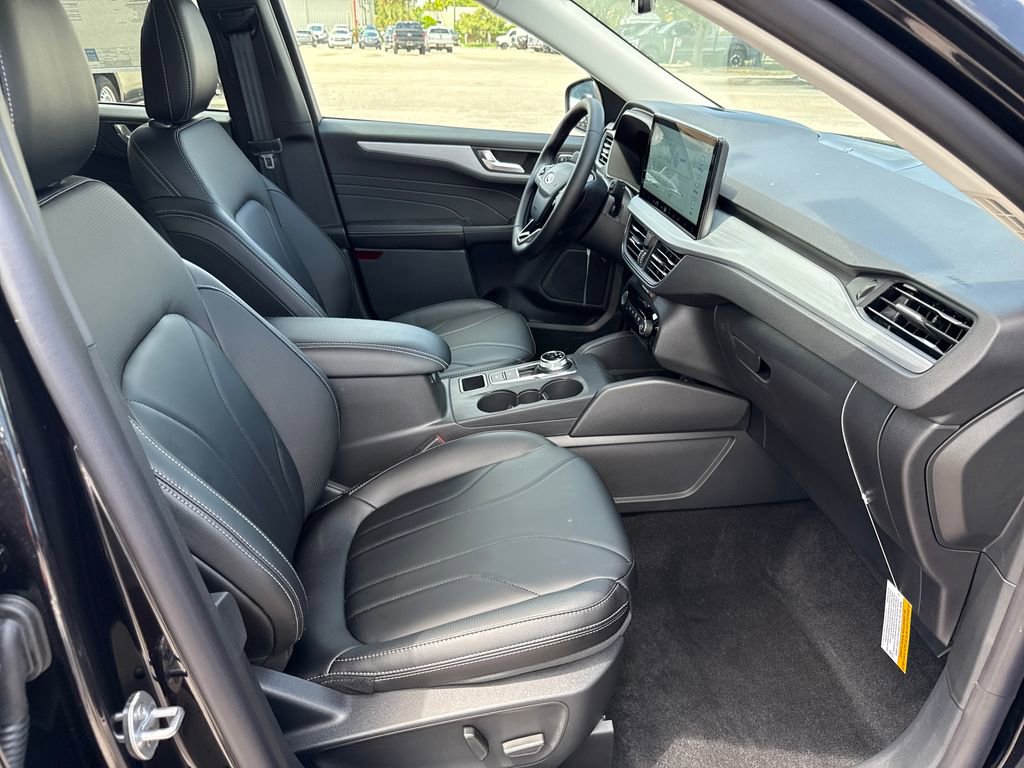 New 2025 Ford Escape Premium Package w/ PHEV Premium Package image 23