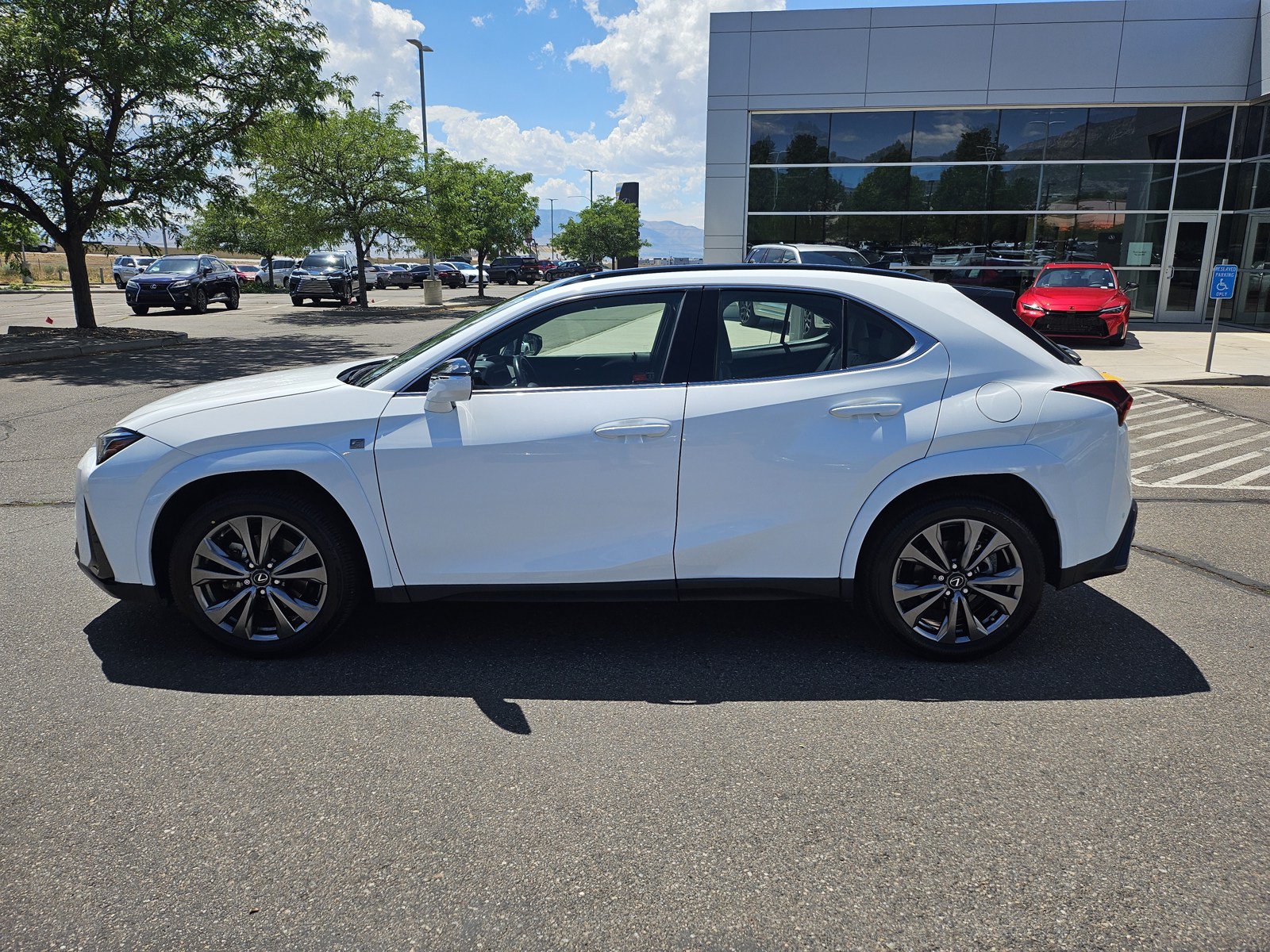Used 2024 Lexus UX 250h F Sport AWD/4WD image 9