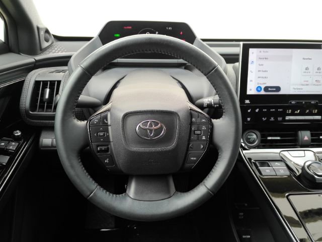 Used 2023 Toyota bZ4X Limited image 30