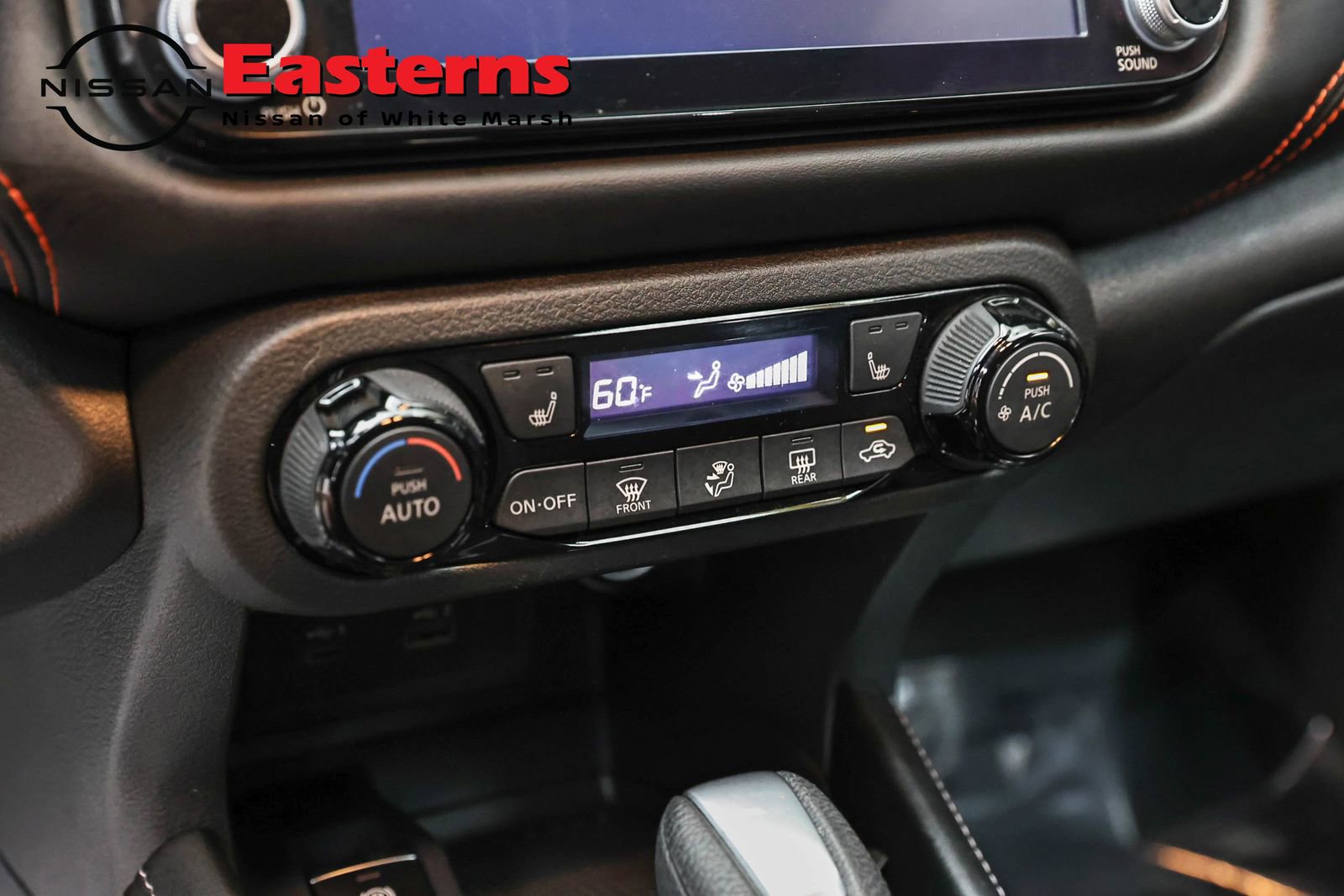 Used 2023 Nissan Kicks SR w/ SR Premium Package FWD image 18