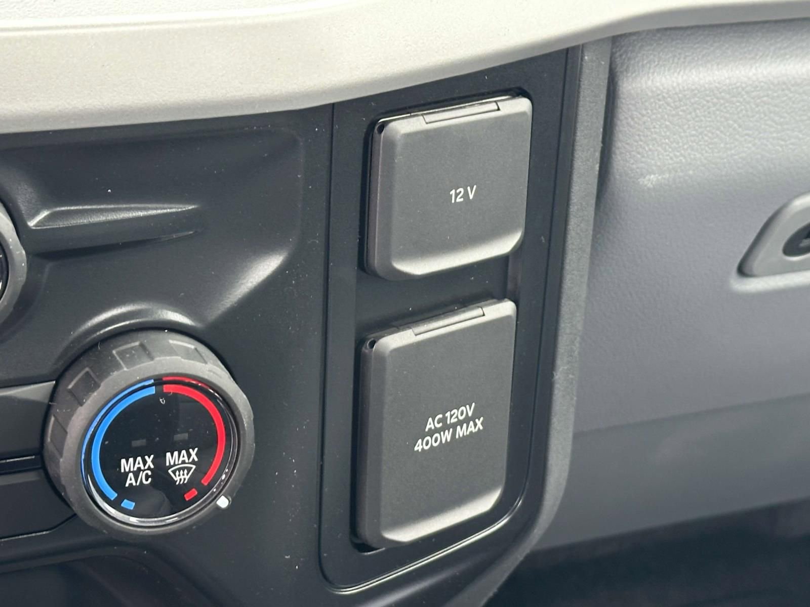 New 2025 Ford F550 2WD Regular Cab Super Duty image 14