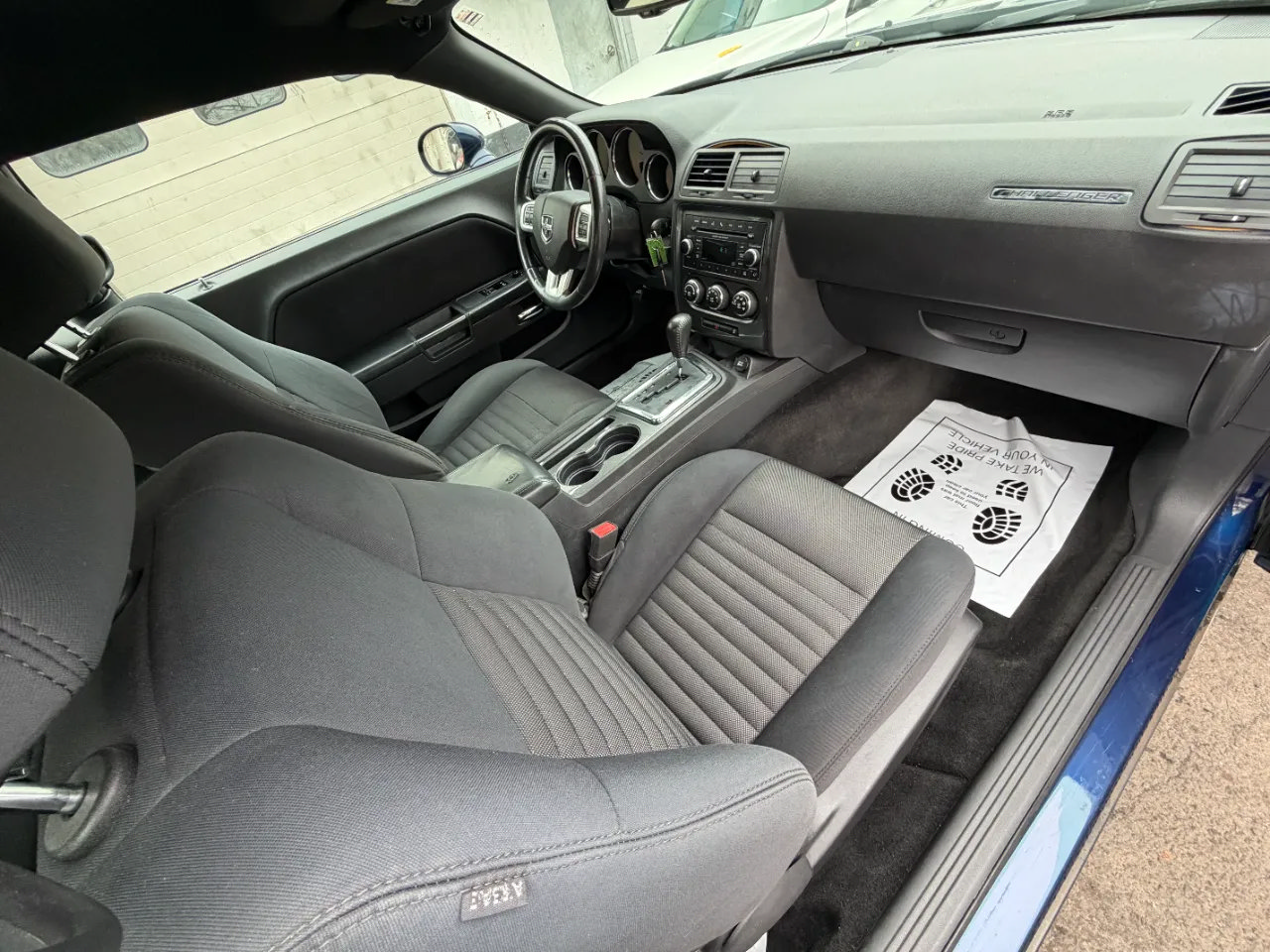 Used 2014 Dodge Challenger SXT RWD image 30