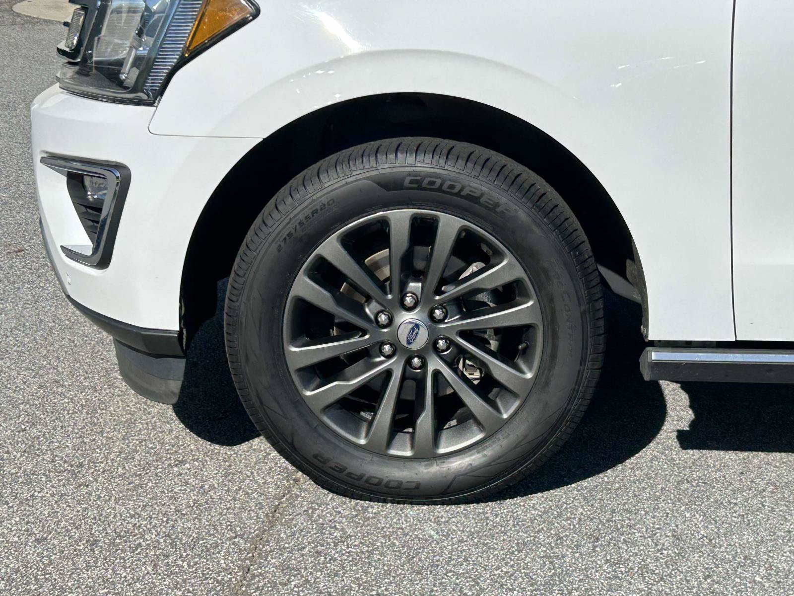 Used 2020 Ford Expedition Max Limited RWD image 9