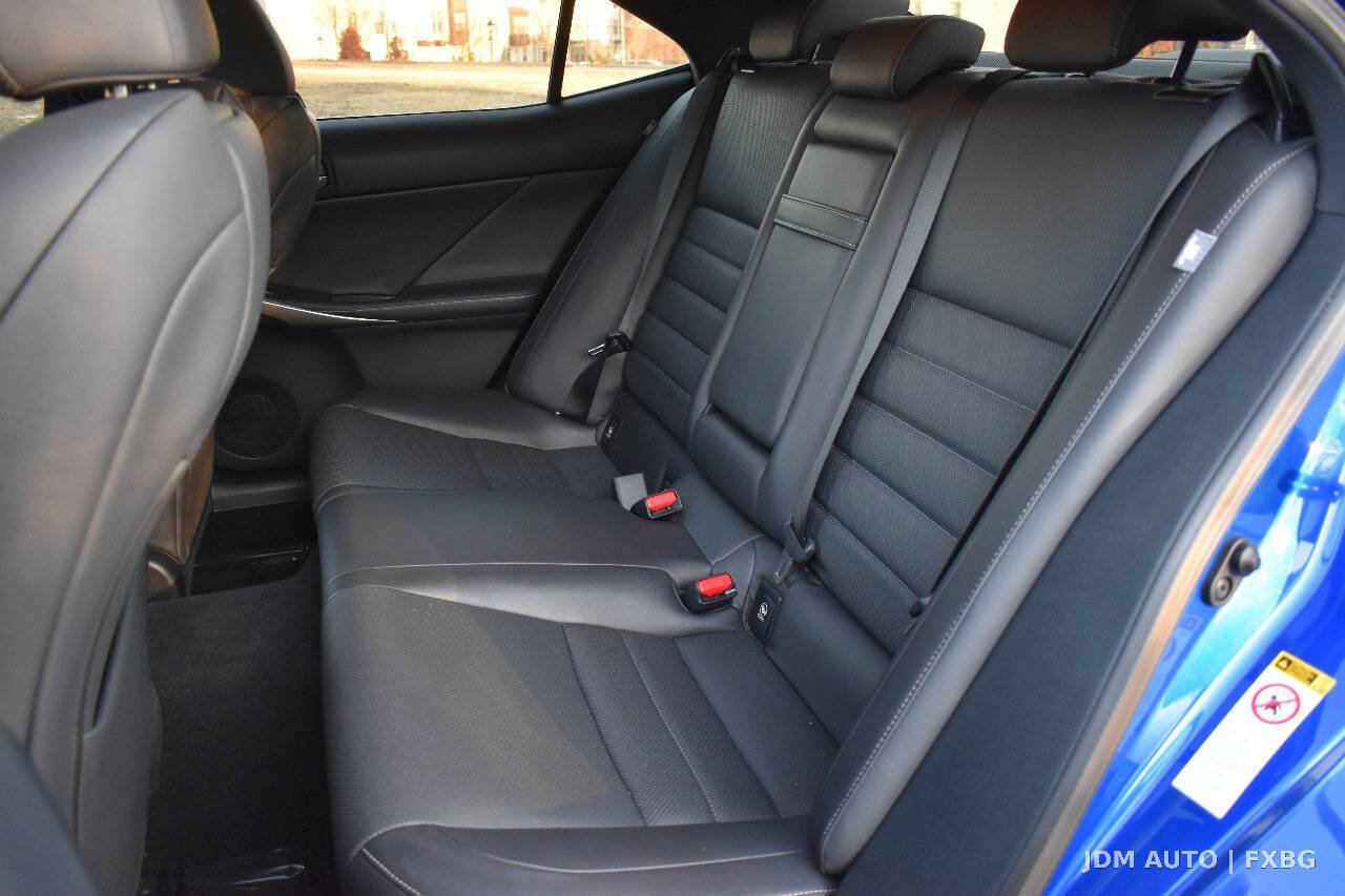 Used 2016 Lexus IS 300 AWD w/ F Sport Package image 14