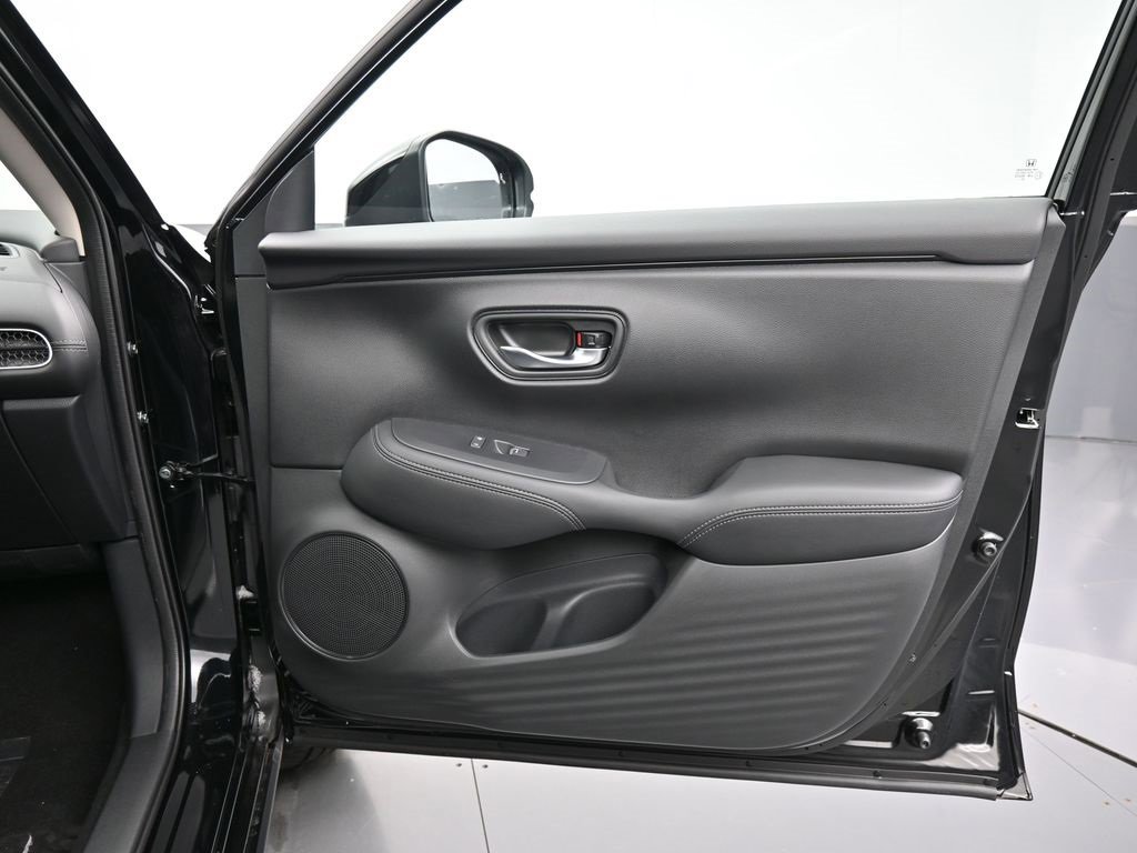 New 2026 Honda HR-V EX-L image 38