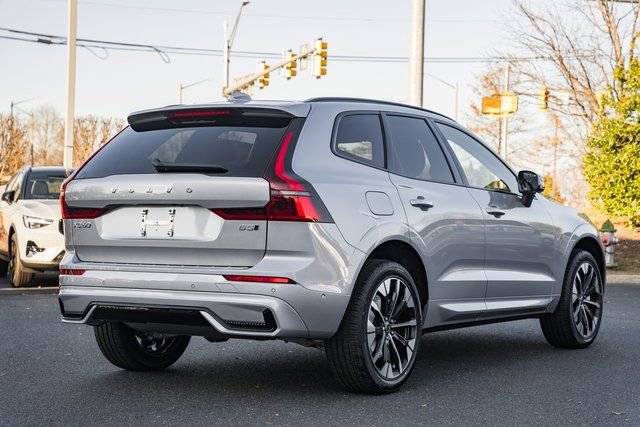 New 2026 Volvo XC60 B5 Plus w/ Protection Package Premier image 4