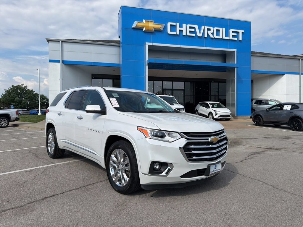 Used 2021 Chevrolet Traverse High Country AWD/4WD image 1