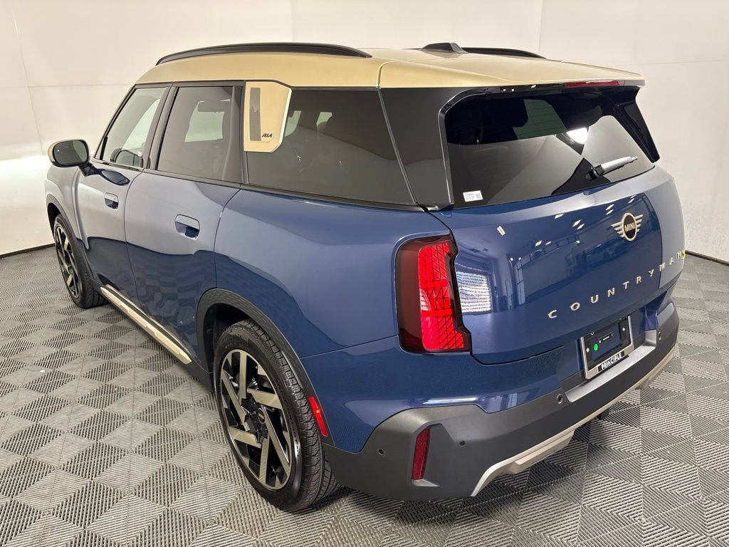 Certified 2025 MINI Cooper Countryman SE w/ Comfort Package Max AWD/4WD image 7