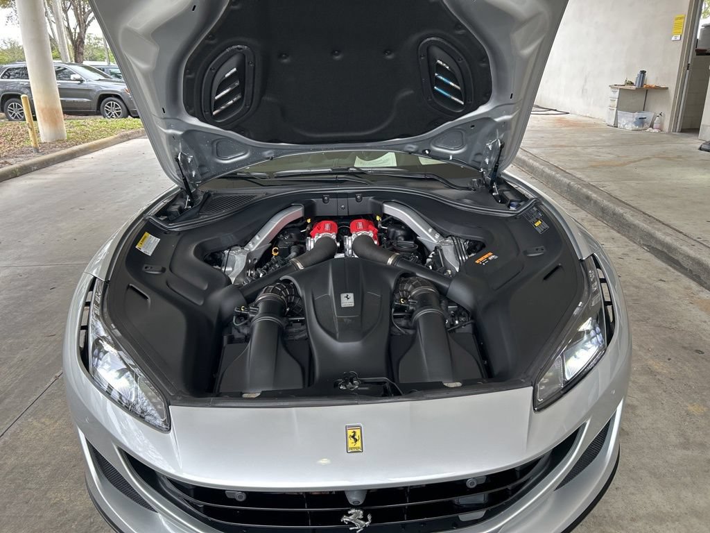 Used 2019 Ferrari Portofino RWD image 27