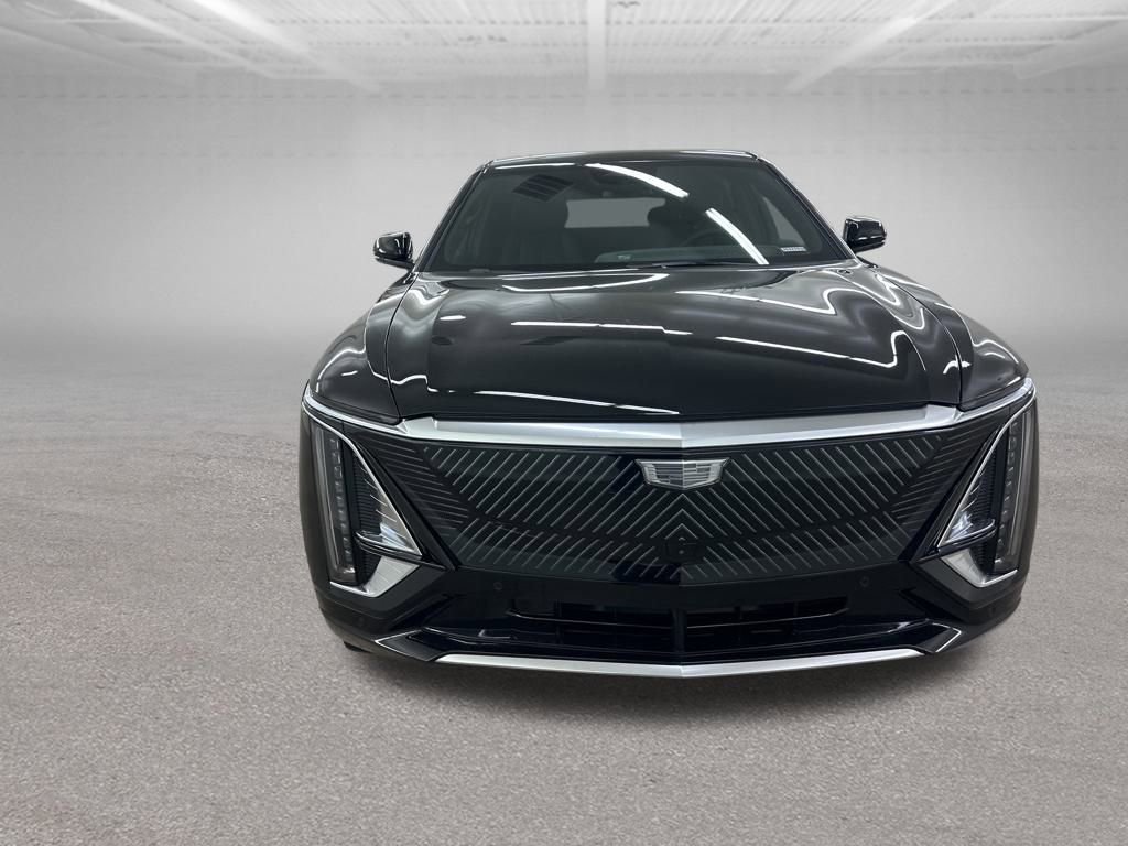 New 2026 Cadillac Lyriq Luxury image 3