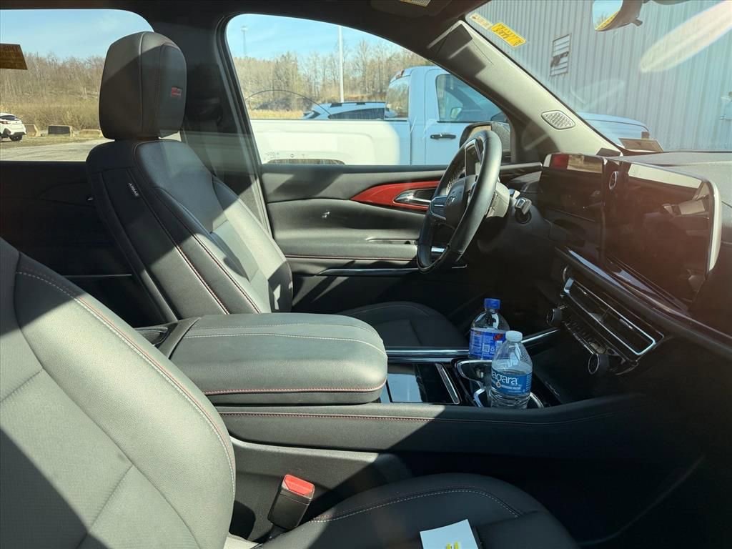 Used 2024 Chevrolet Traverse Z71 w/ Enhanced Driving Package image 14