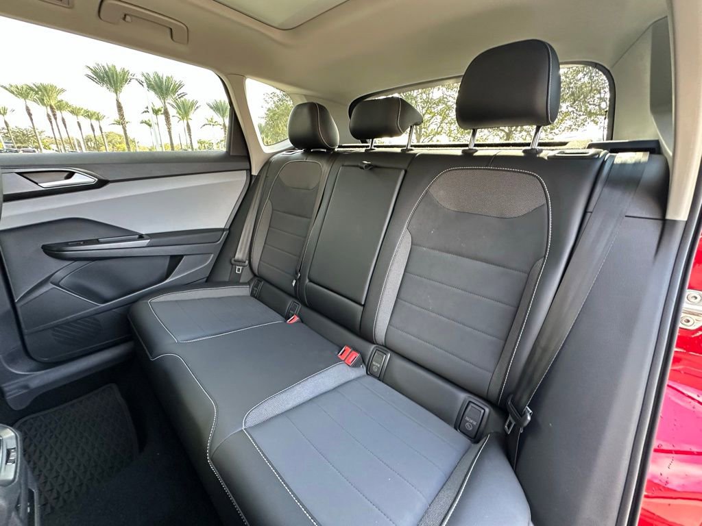 Used 2023 Volkswagen Taos SE image 35